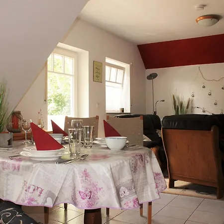 Ferienwohnung Rugengluck Apartman